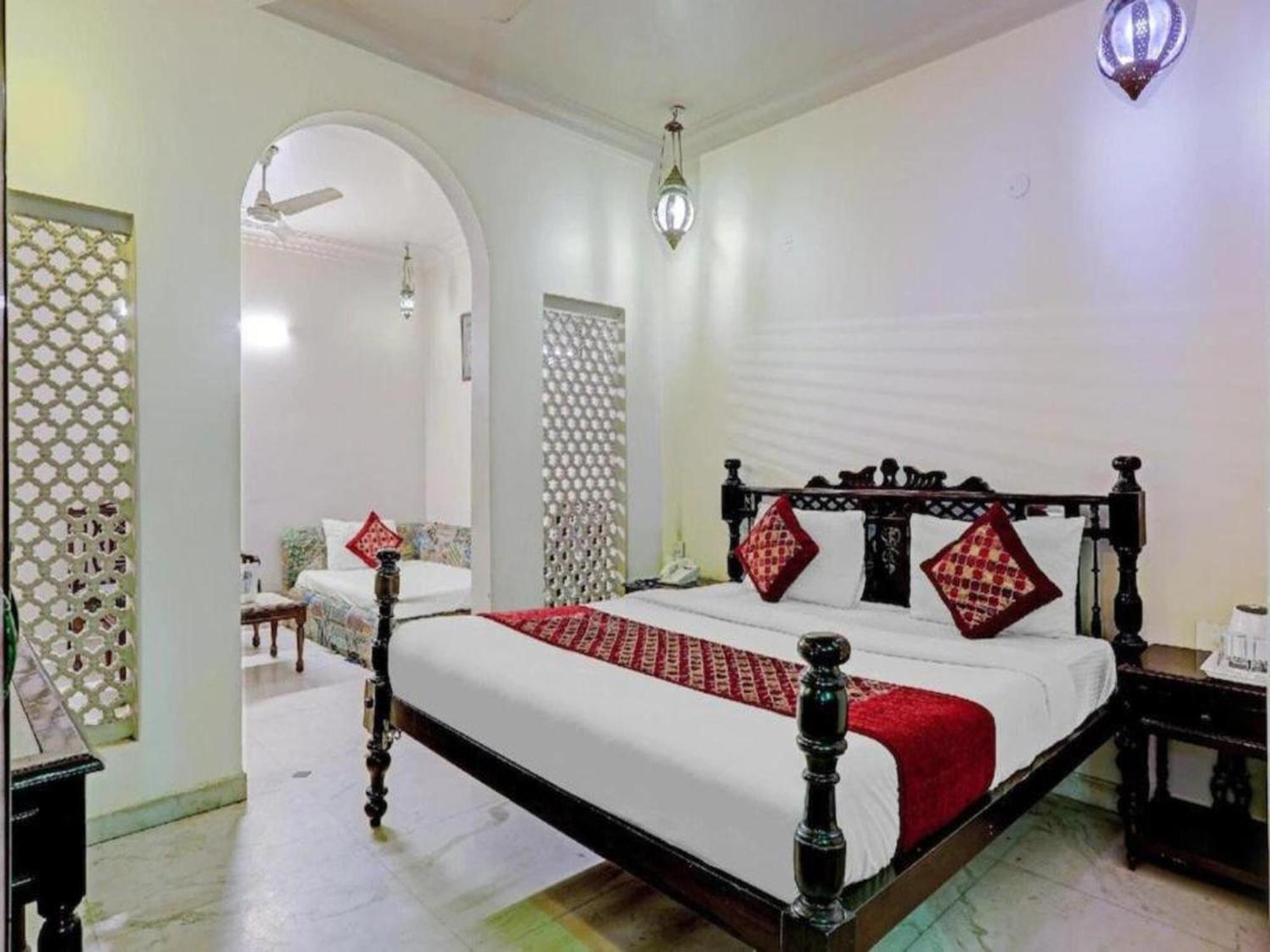 The Pinky Villa - Heritage Boutique Suites New Delhi Exteriör bild