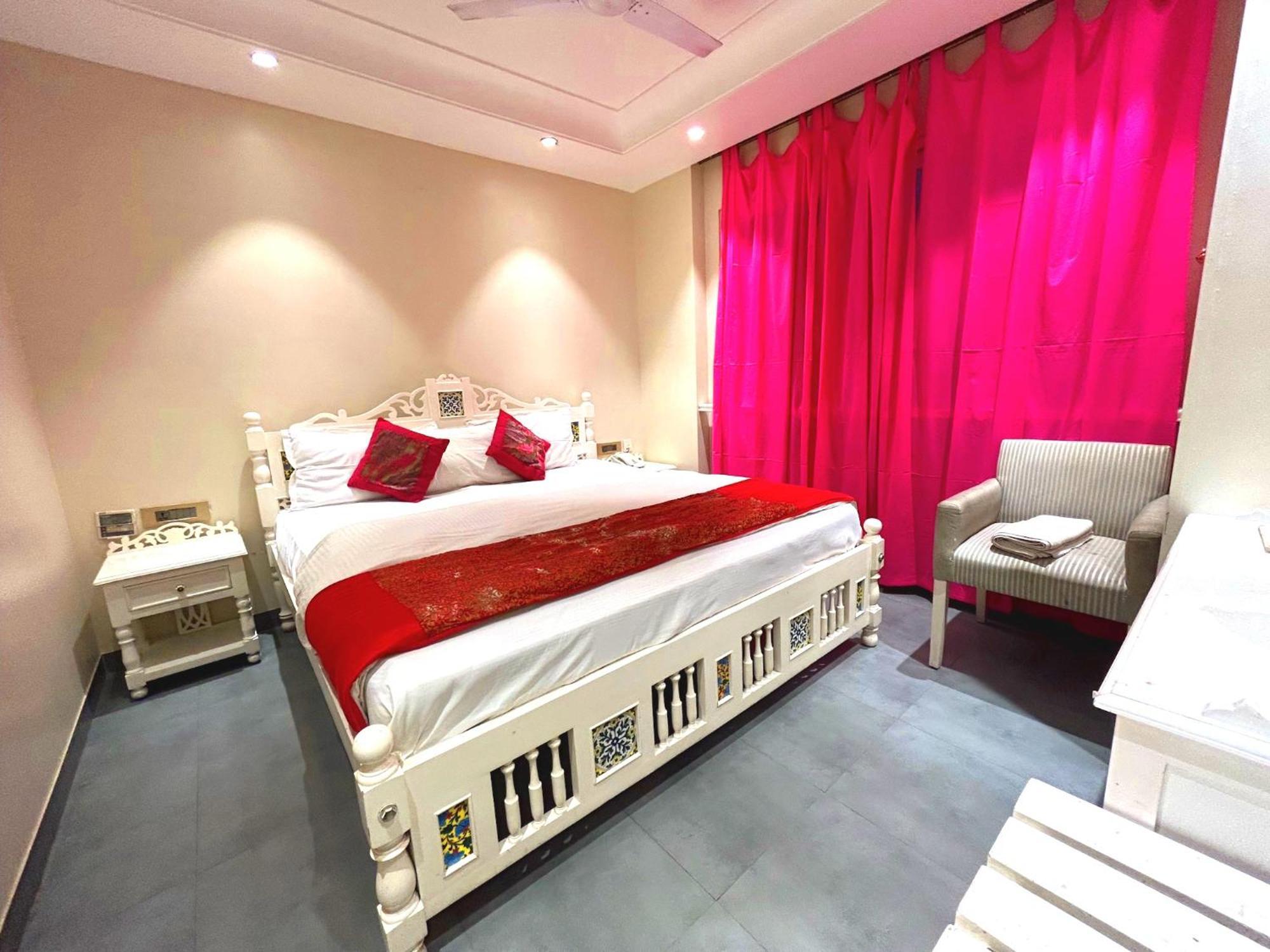 The Pinky Villa - Heritage Boutique Suites New Delhi Exteriör bild