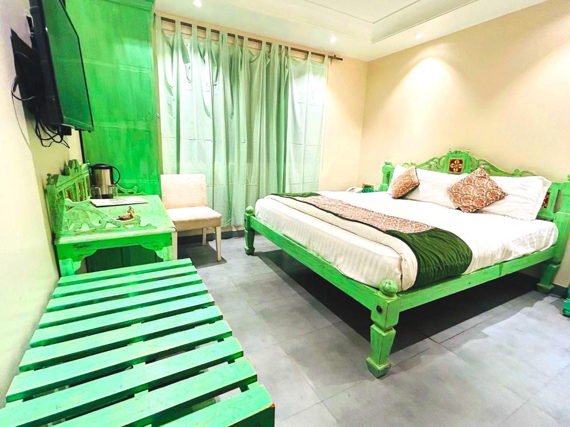 The Pinky Villa - Heritage Boutique Suites New Delhi Exteriör bild